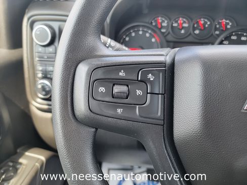 Used 2025 Chevrolet Silverado 2500 Custom w/ Custom Value Package image 19