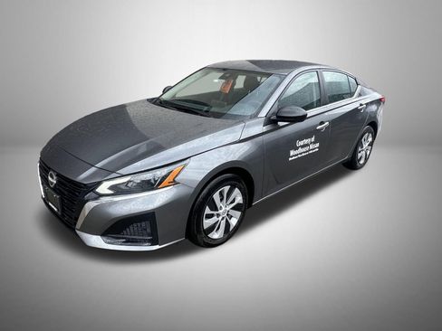 Certified 2025 Nissan Altima 2.5 S image 1