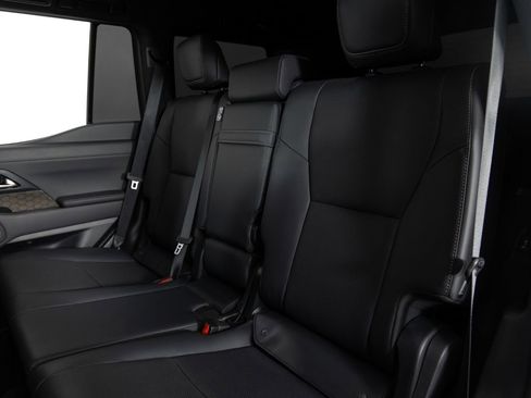 Used 2024 Lexus GX 550 w/ Accessory Package (2T) image 18