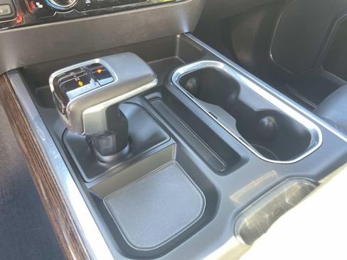 Used 2022 GMC Sierra 1500 Elevation w/ Elevation Premium Package image 21