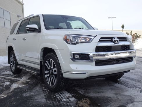 Used 2021 Toyota 4Runner Limited image 8