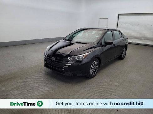 Used 2023 Nissan Versa SV FWD image 1