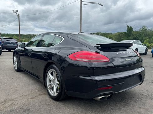 Used 2014 Porsche Panamera S image 8
