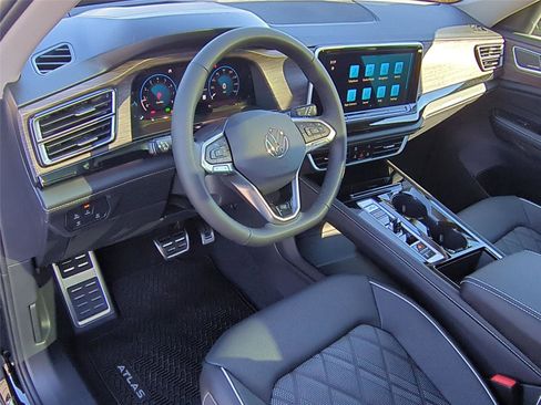 New 2026 Volkswagen Atlas SEL Premium R-Line image 9