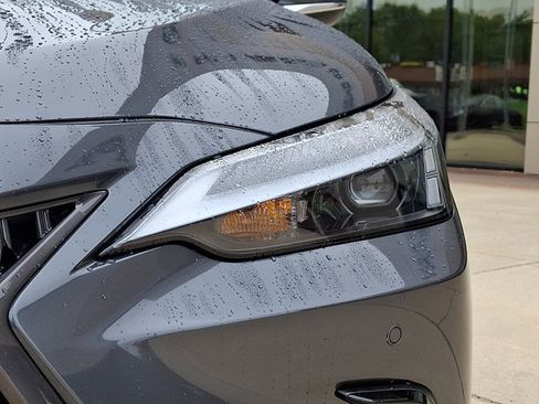 Used 2026 Lexus NX 350h AWD w/ Accessory Package (2T) image 9
