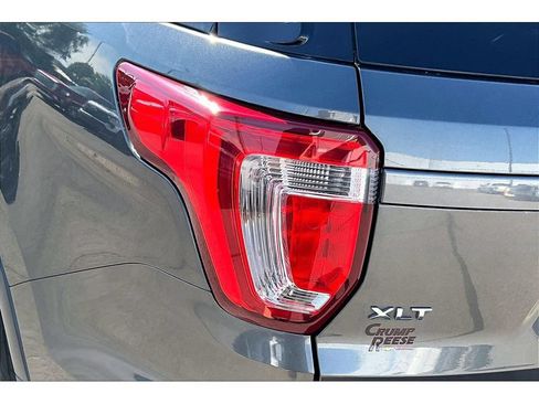 Used 2019 Ford Explorer XLT w/ Equipment Group 202A AWD/4WD image 23