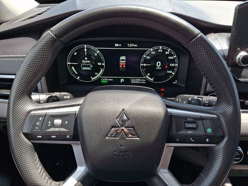 Used 2025 Mitsubishi Outlander SE AWD/4WD image 20