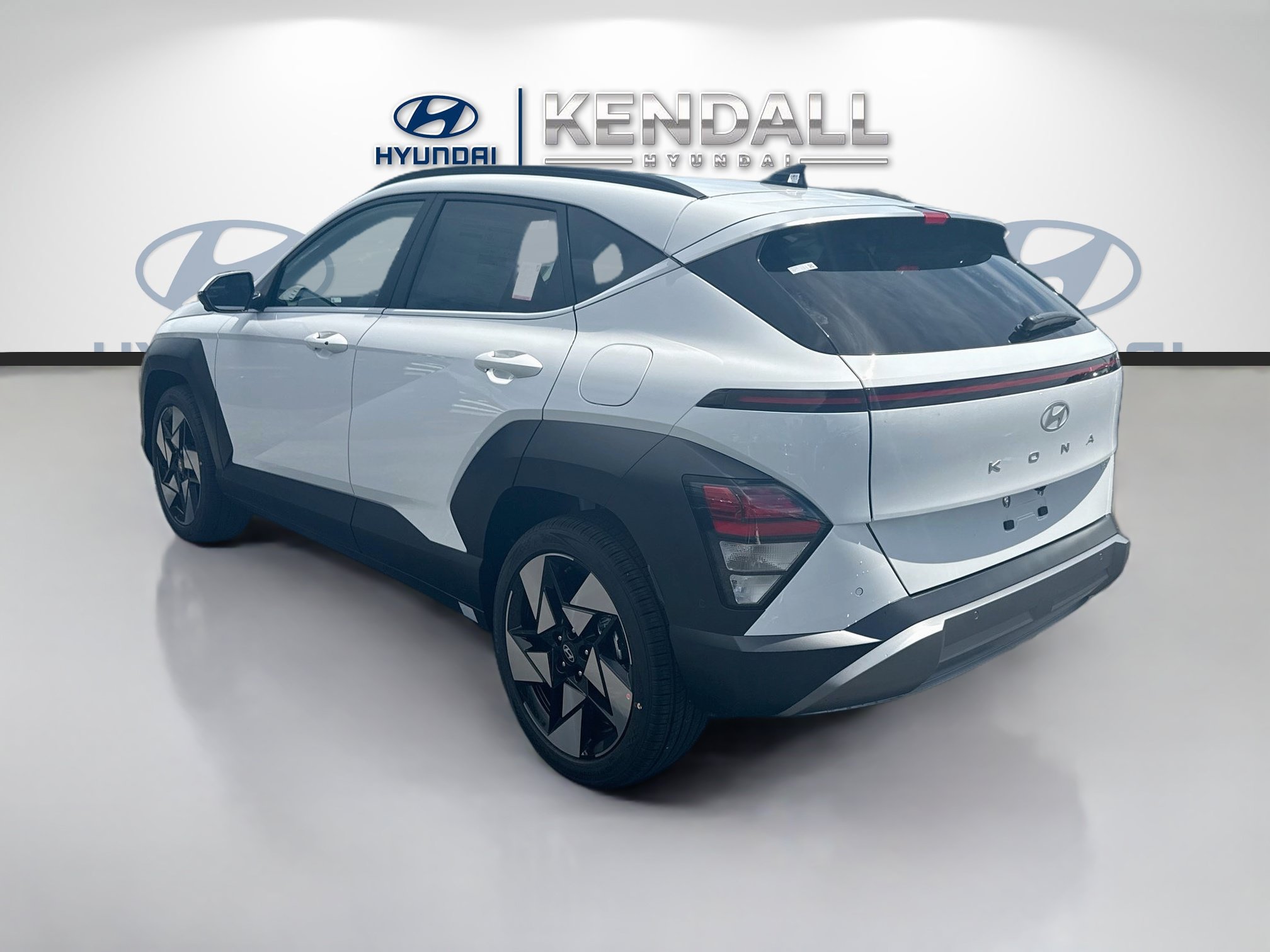 New 2027 Hyundai Kona Limited FWD image 4