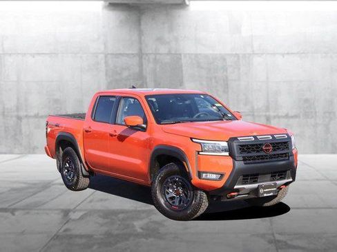 Used 2025 Nissan Frontier PRO-4X w/ Pro Premium Package image 2