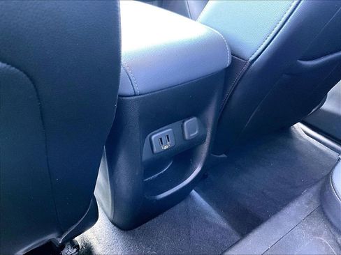 Used 2019 Chevrolet Colorado Z71 AWD/4WD image 30