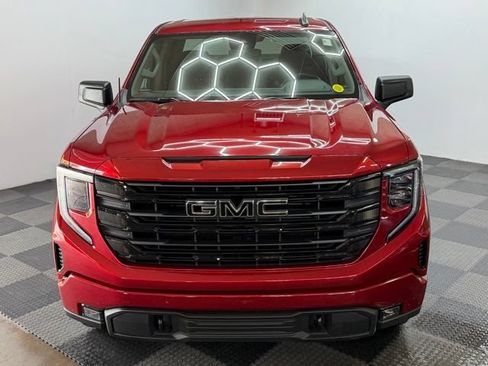 Used 2023 GMC Sierra 1500 Elevation w/ LPO, Elevation Black Package AWD/4WD image 3