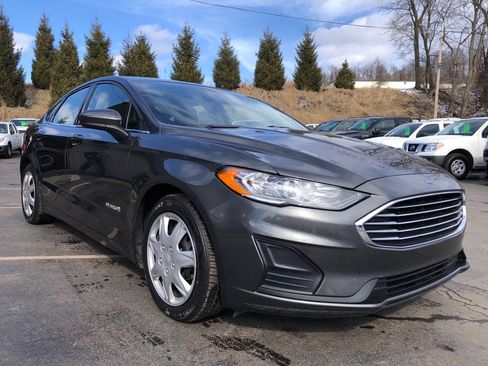 Used 2019 Ford Fusion SE image 7