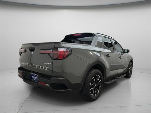 Used 2023 Hyundai Santa Cruz SEL Premium image 7