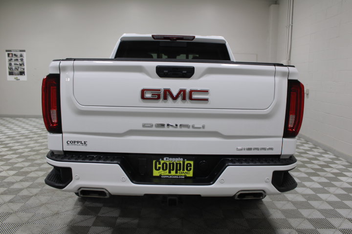 Used 2024 GMC Sierra 1500 Denali w/ Denali Reserve Package AWD/4WD image 11