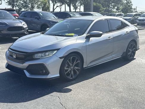 Used 2019 Honda Civic Sport image 8