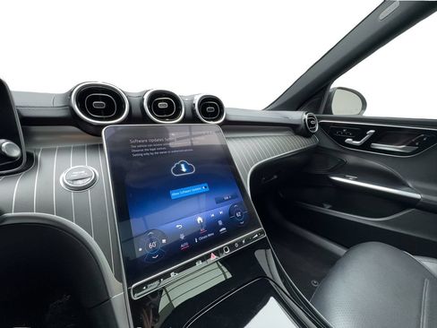 Used 2023 Mercedes-Benz C 300 Sedan image 42