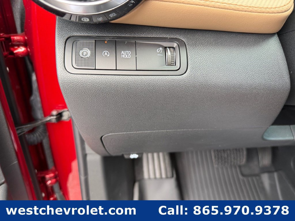 New 2027 Chevrolet Equinox ACTIV w/ Safety and Technology Package FWD image 12