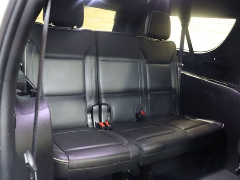 Used 2021 GMC Yukon XL SLT w/ SLT Premium Package RWD image 71