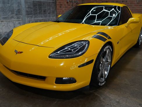 Used 2009 Chevrolet Corvette Coupe w/ Preferred Equipment Group image 21