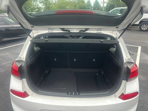 Used 2018 Hyundai Elantra GT FWD image 20
