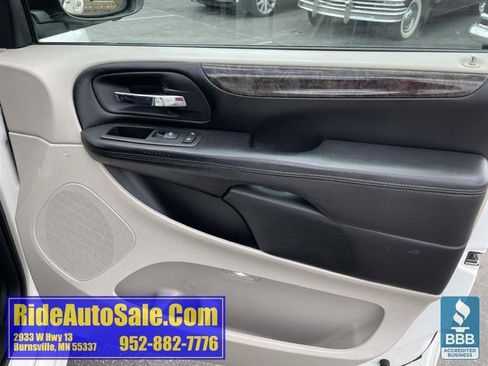 Used 2011 Dodge Grand Caravan Express FWD image 13