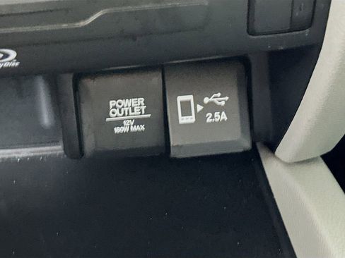 Used 2021 Honda Pilot Touring image 35