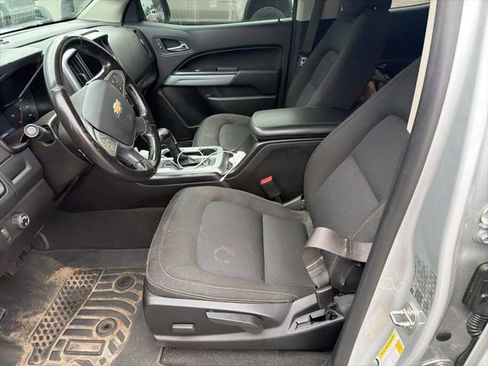 Used 2020 Chevrolet Colorado LT RWD image 12