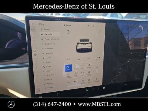 Used 2022 Tesla Model X image 31