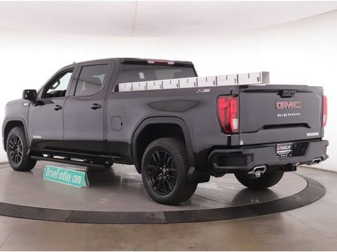 Used 2024 GMC Sierra 1500 Elevation w/ X31 Off-Road Package AWD/4WD image 8