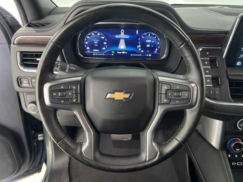 Used 2024 Chevrolet Suburban Premier image 10