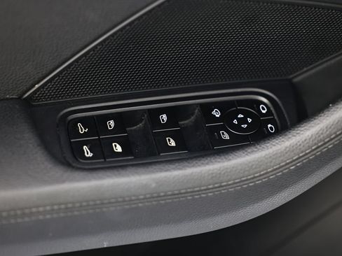 Used 2022 Porsche Panamera image 20