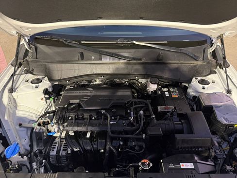 Used 2025 Hyundai Kona SEL image 32