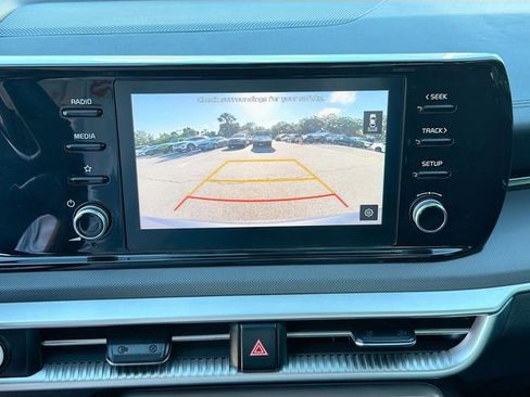 Used 2022 Kia K5 LXS FWD image 30