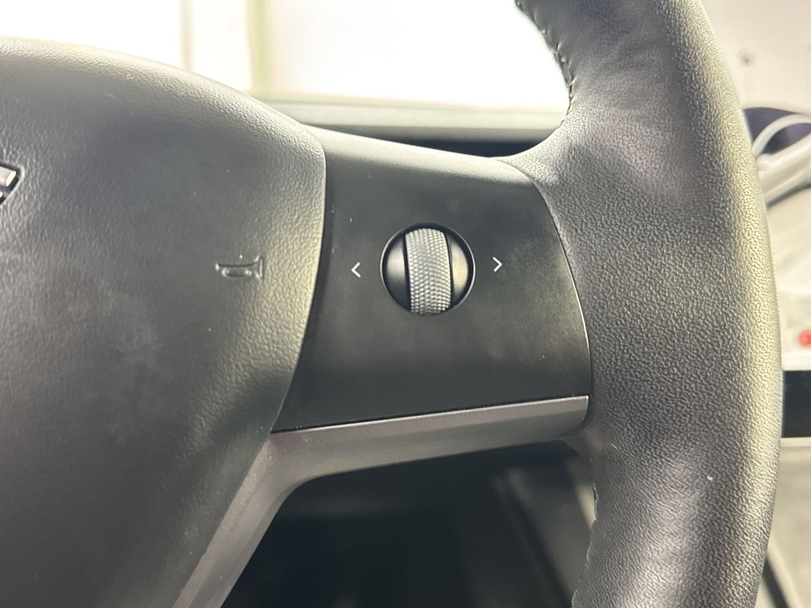 Used 2023 Tesla Model Y Performance AWD/4WD image 44