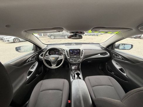 Used 2024 Chevrolet Malibu LT FWD image 16