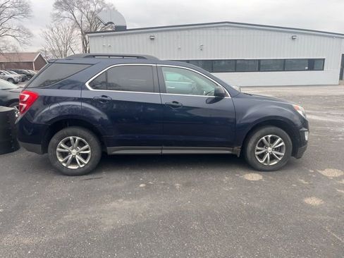 Used 2017 Chevrolet Equinox LT w/ Convenience Package image 6