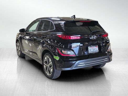 Certified 2023 Hyundai Kona SE w/ Cargo Package image 5