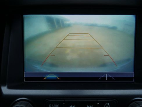 Used 2018 Chevrolet Colorado LT w/ LT Convenience Package image 17