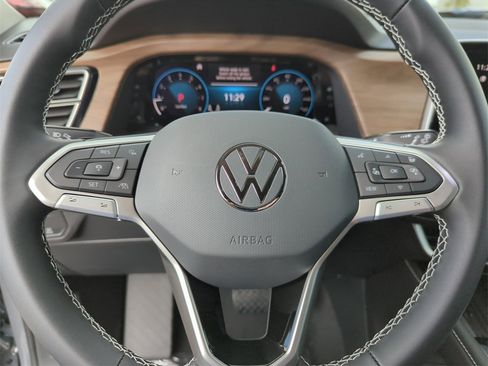 New 2026 Volkswagen Atlas SE image 41