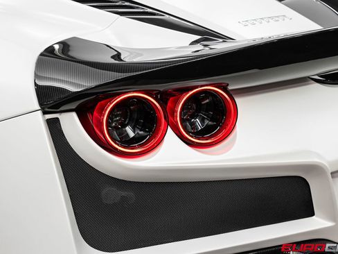 Used 2022 Ferrari F8 Tributo RWD image 31