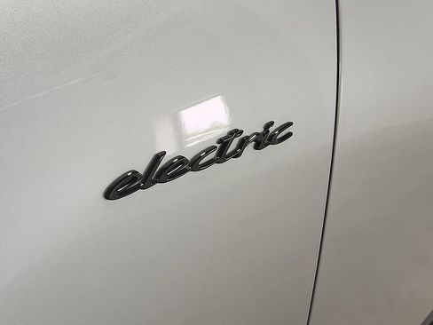 New 2026 Porsche Macan 4 Electric AWD/4WD image 28