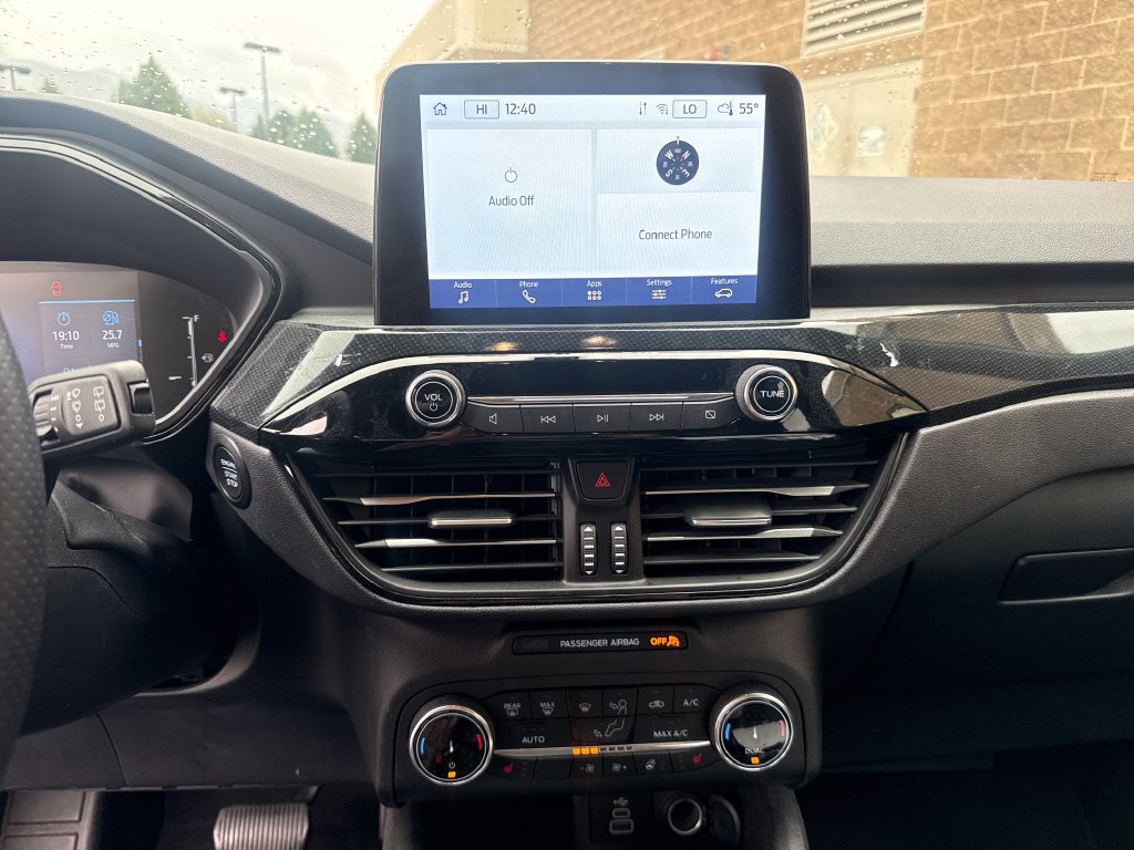 Certified 2025 Ford Escape ST-Line Select AWD/4WD image 15