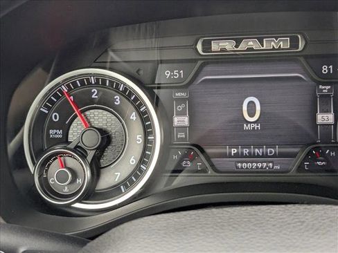 Used 2019 RAM 1500 Laramie AWD/4WD image 8