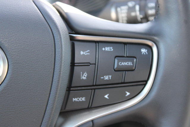 Certified 2024 Lexus UX 250h FWD image 17