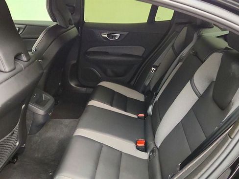 Used 2024 Volvo S60 B5 Plus w/ Climate Package AWD/4WD image 21