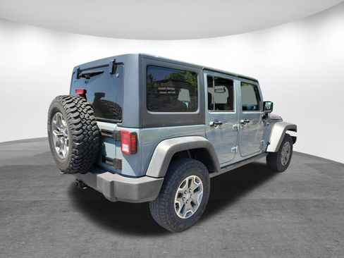 Used 2015 Jeep Wrangler Unlimited Rubicon w/ Connectivity Group AWD/4WD image 23