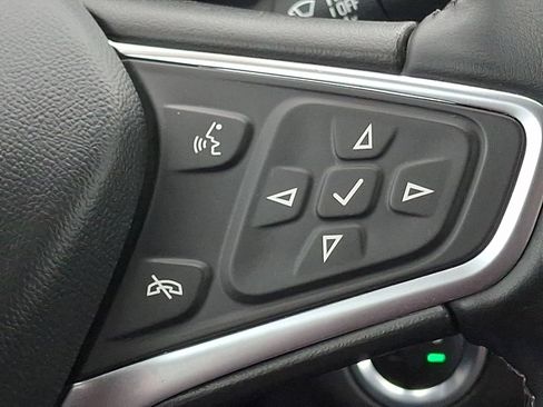 Used 2023 Chevrolet Equinox LT AWD/4WD image 22