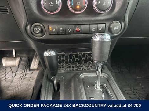 Used 2016 Jeep Wrangler Unlimited Sahara image 2