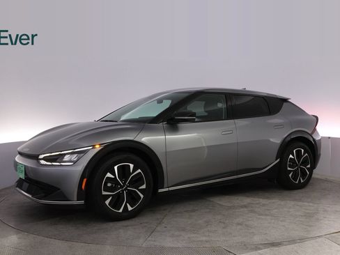 Used 2024 Kia EV6 Wind RWD image 18