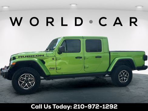 Used 2025 Jeep Gladiator Rubicon w/ Steel Bumper Group AWD/4WD image 12